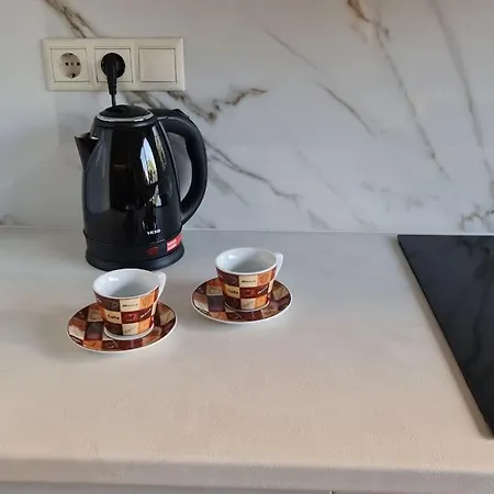 Апартаменти Luxury In The Heart Of The